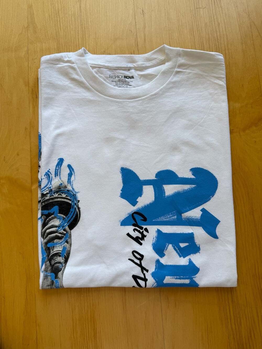 Fashion Nova New York City of Dreams Graphic Tee Size XL White